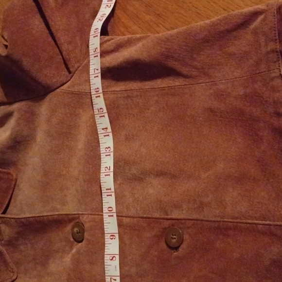 retro leather/ suede beautiful brown coat by Bernardo. Size medium.Flaw. - Picture 8 of 12